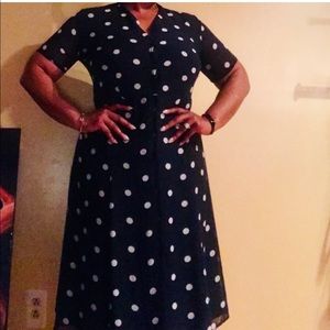 NWOT Eva Mendes size 8 black with white polka dots